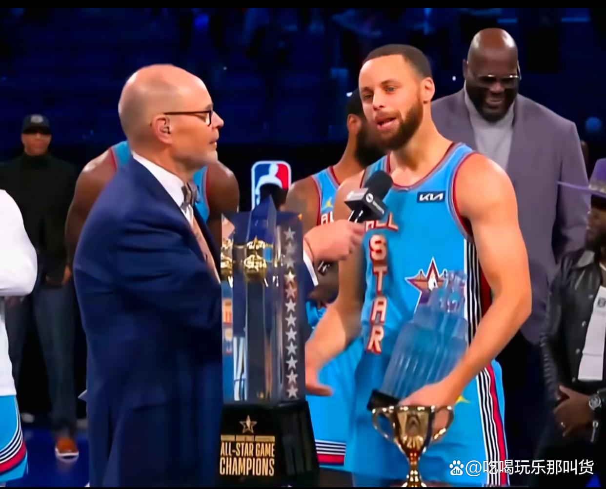 NBA传奇谢幕,球迷泪洒赛场 NBA传奇谢幕,球迷泪洒赛场