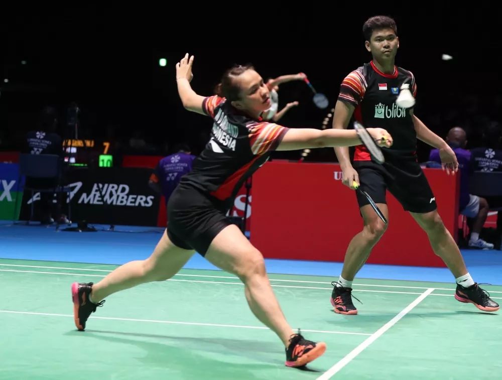 印尼队碾压丹麦队，黄鸭组合带队取胜