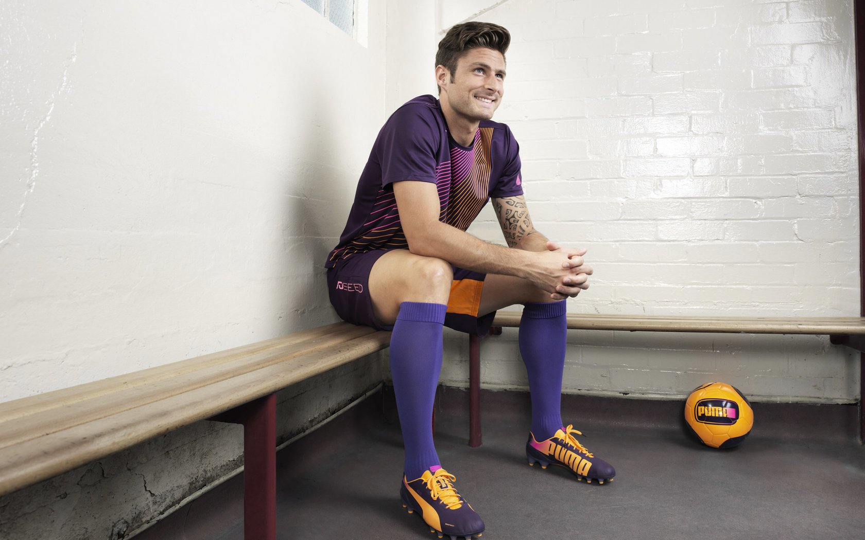 布鲁诺闪耀赛场，摩纳哥对阵波兰中连续得分拉开差距